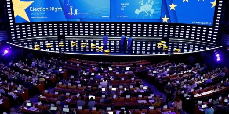 Центристките Групи в Европейския Парламент Сключиха Споразумение за Одобряване на Нови Комисари Центристките Групи в Европейския Парламент Сключиха Споразумение за Одобряване на Нови Комисари