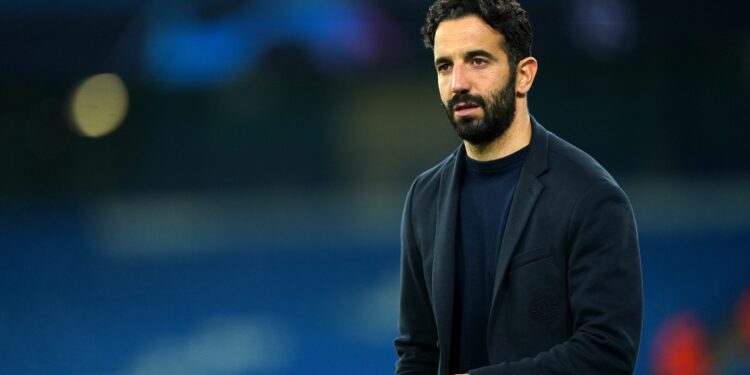 Рубен Аморим: Колко трансферни прозореца ще са необходими на старши треньора на Манчестър Юнайтед, за да оформи отбора си?