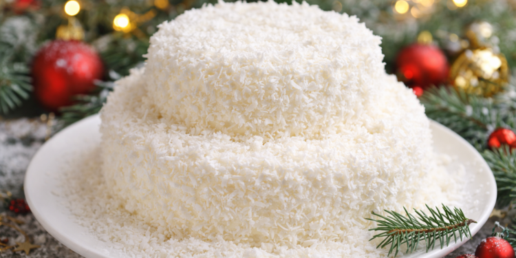 Коледа в България: топлина, традиции и вкусът на една кокосова коледна торта „Кокосова снежна коледна торта – празничен десерт с кокосови стърготини“