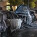 Палежите на 13 коли в София: обвиняемият остава в ареста Палежите на автомобили в София – изгорели коли и полиция на мястото на инцидента